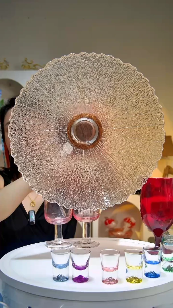 水晶玻璃1只透明带脚花纹盘
