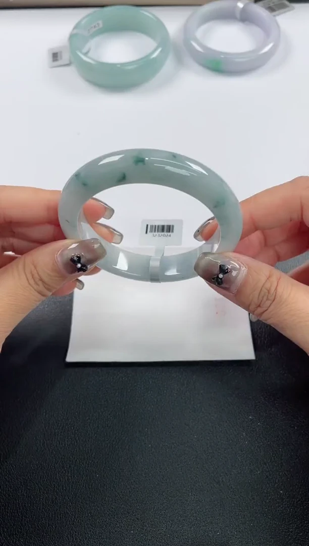 未镶嵌手镯翡翠基地发货H8971 53+