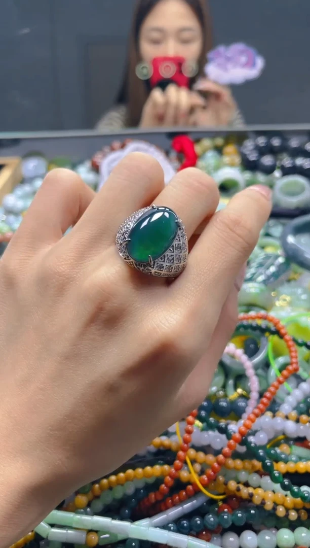 颈饰未镶嵌翡翠/T/翡翠A货，一件也是批发价