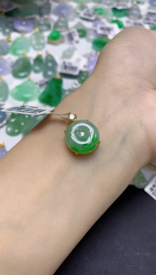 颈饰未镶嵌翡翠天然缅甸翡翠A货多样性发一件