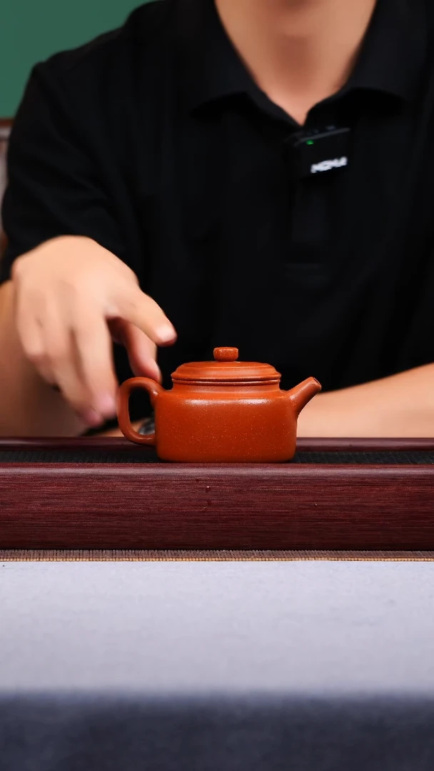 紫砂茶宠宜兴原矿紫砂作品  德钟