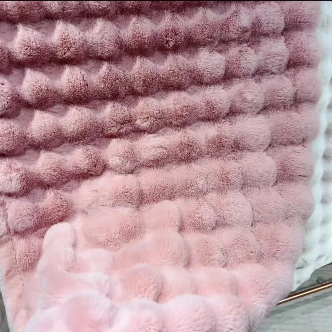 毛毯小号两个颜色随机/大号一个