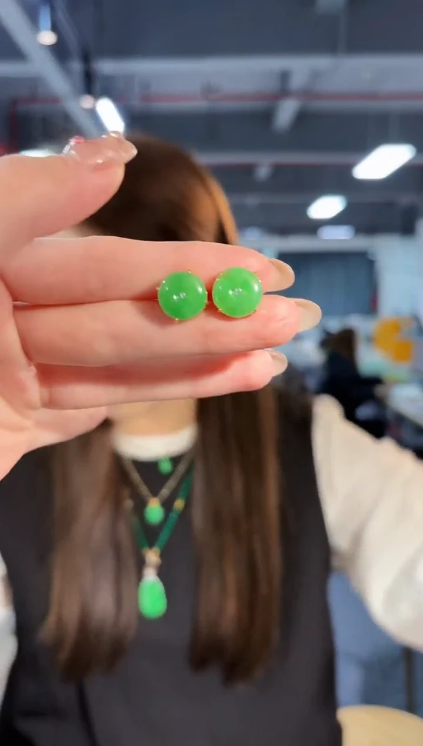 【闪购商品】翡翠耳饰未镶嵌缅料A货/支持复检/一件