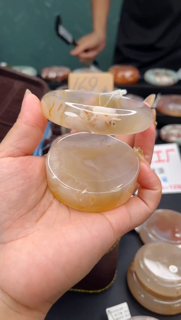 未镶嵌手镯石英质玉（60圈口）赠送镯心