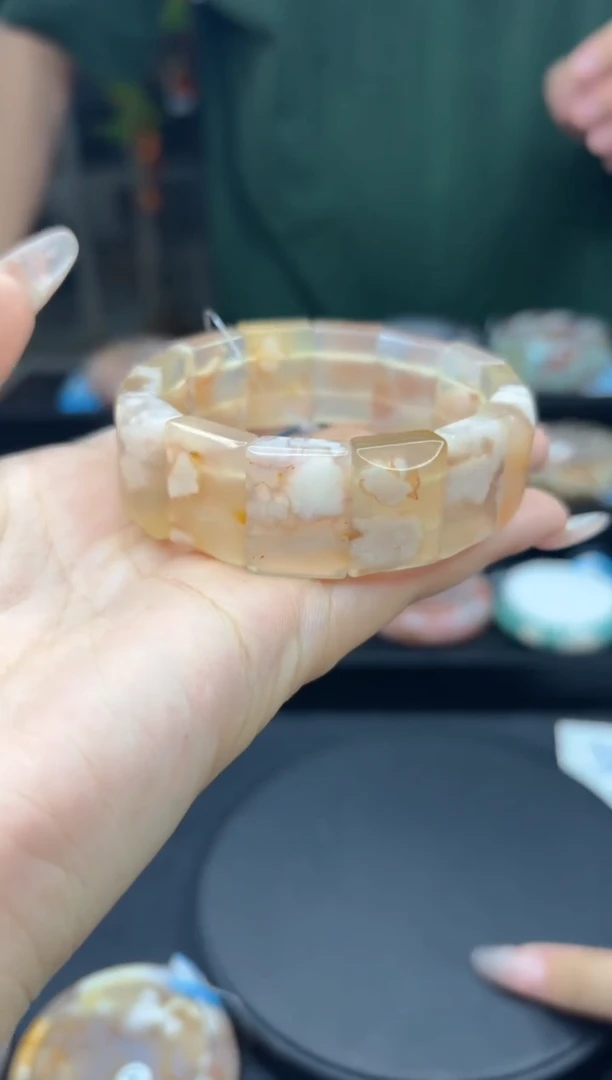 石英质玉手串未镶嵌203