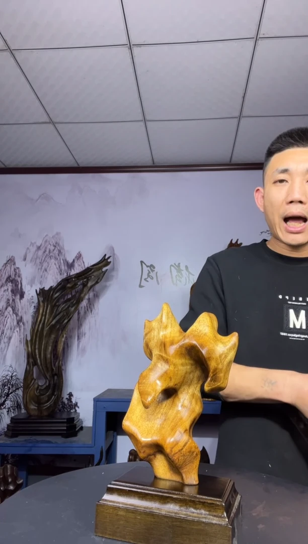 金丝楠木雕款那*提金丝楠木工艺品摆件