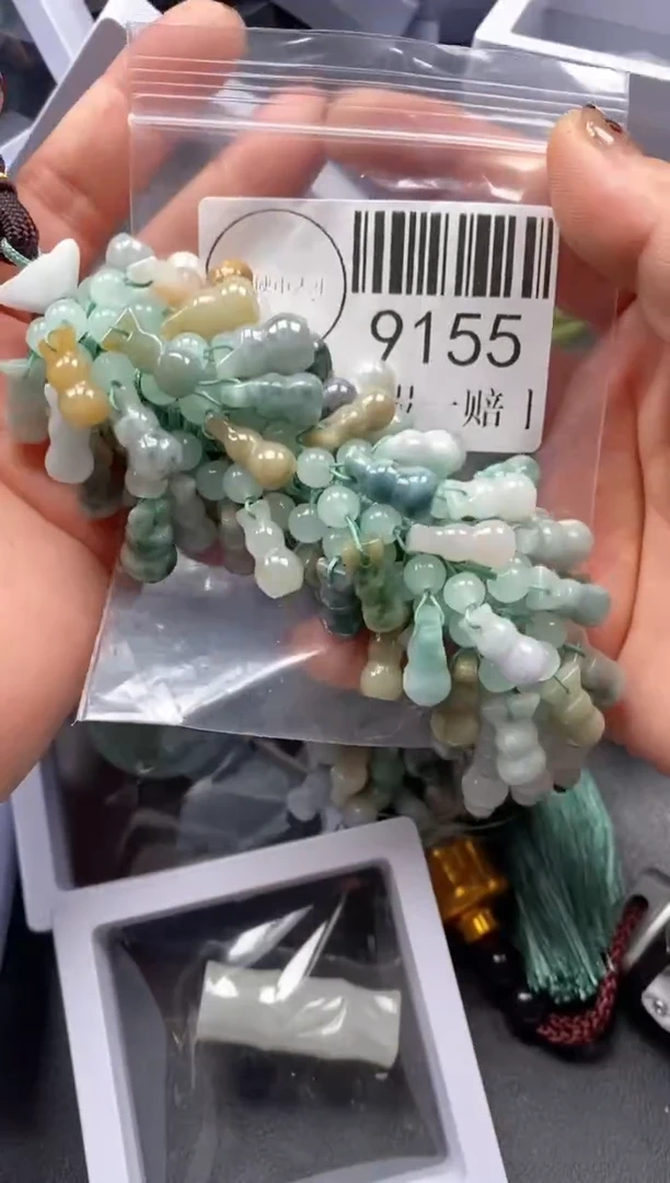 吊坠(不含链)未镶嵌翡翠9155