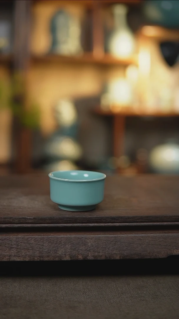 【闪购商品】杯仿古天青小唇杯一级
