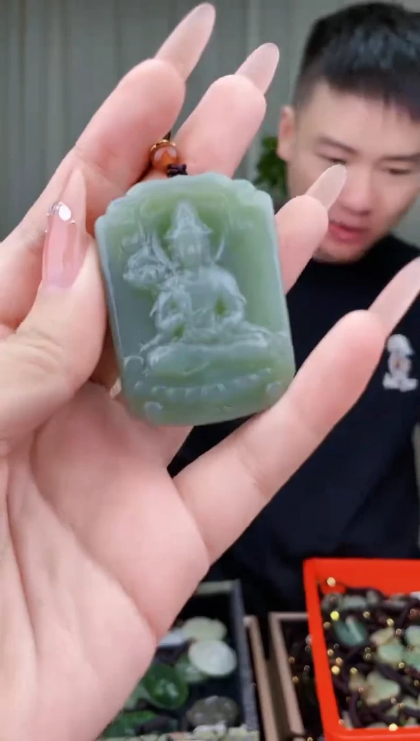 和田玉未镶嵌挂件拍一发一，多样性发货！