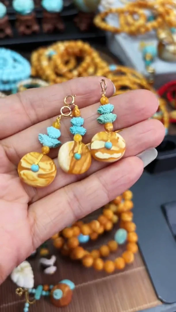 【闪购商品】琥珀裸石18K金镶嵌滴溜多样发其一