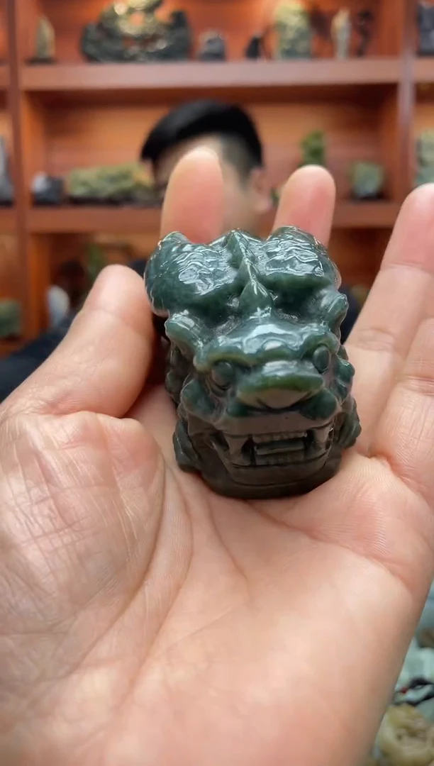 未镶嵌和田玉把件1