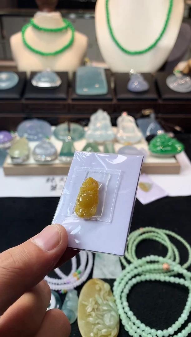 未镶嵌定制翡翠昵  5016毛货不退不换