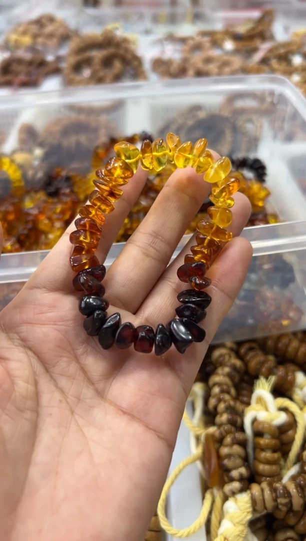 未镶嵌琥珀手链随形单圈【10克左右】