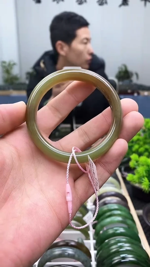 【闪购商品】和田玉手镯未镶嵌56.7