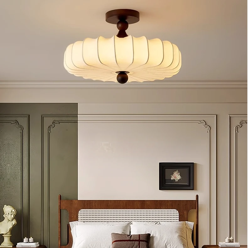 卧室灯法式中古风主卧房间灯复古护眼侘寂风实木布艺书房吸顶灯具