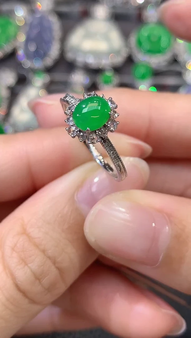 18K金镶嵌戒指翡翠C10