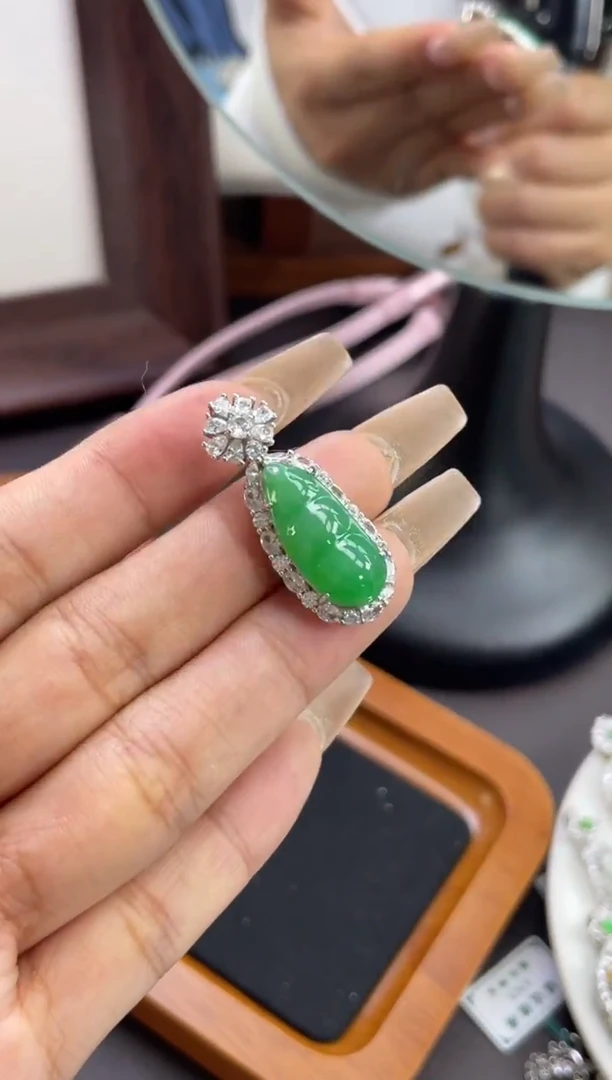 吊坠(不含链)银S925镶嵌翡翠吊坠