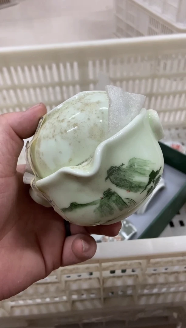 杯无运费险有瑕疵的摄影的产品有使用过的痕迹有点脏介意勿拍