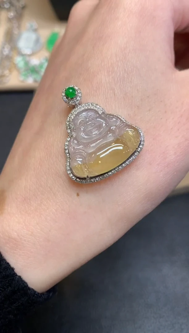 【闪购商品】翡翠颈饰18K金镶嵌佛公【无服务费】