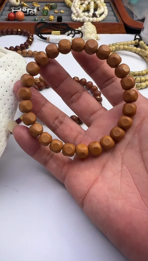 手串猴头核桃猴头手串