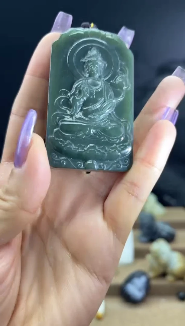 颈饰未镶嵌和田玉1