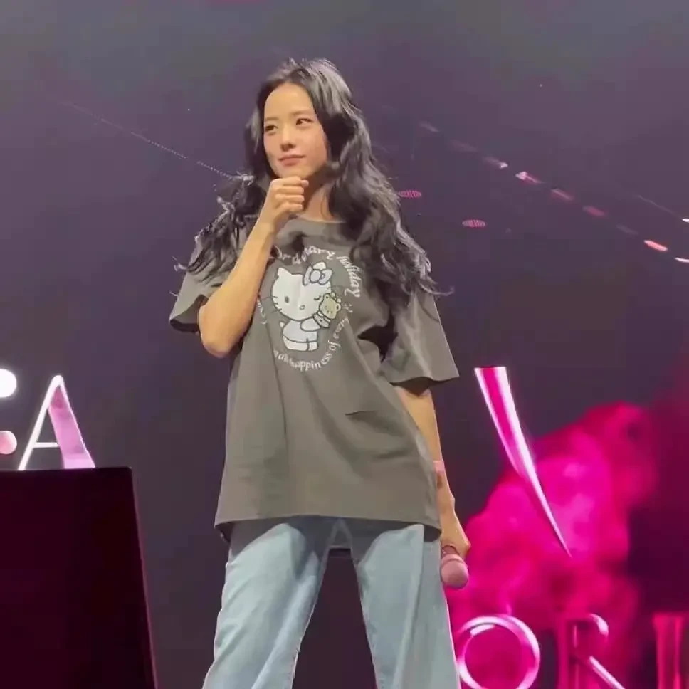 韩版设计师款 金智秀JISOO同款kitty夏短袖印花宽松圆领T恤女