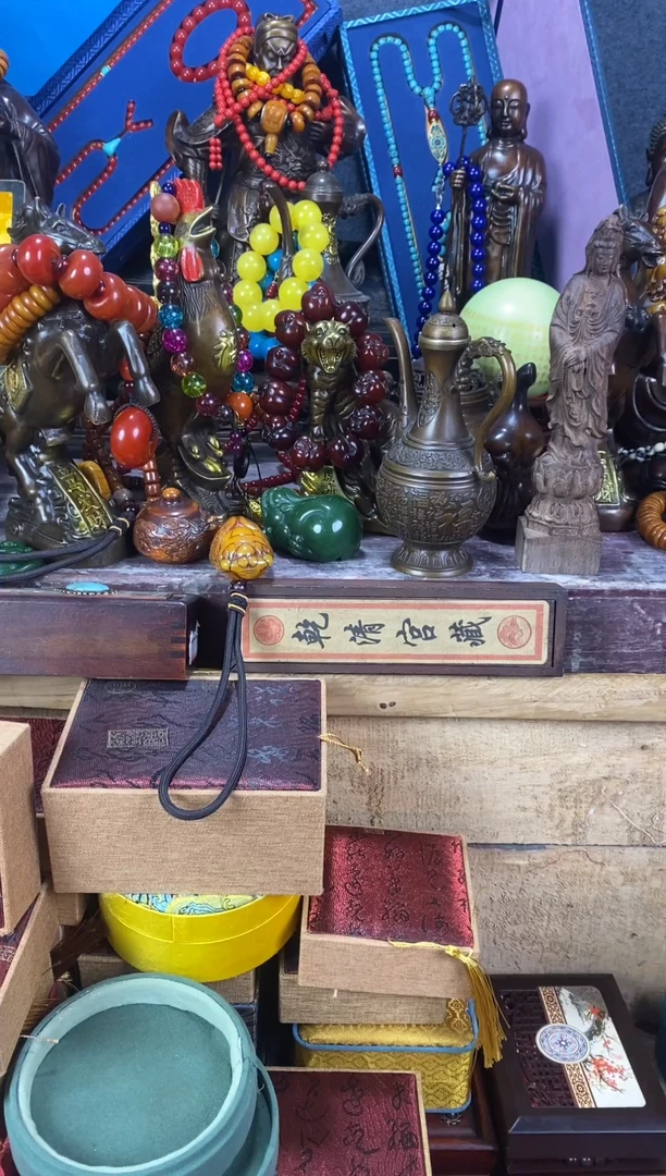 【闪购商品】琥珀颈饰未镶嵌精品链接猪妹摆件