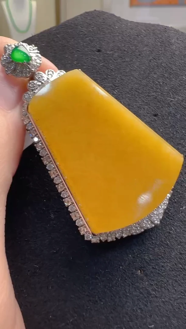 【闪购商品】翡翠吊坠(不含链)18K金镶嵌多样性发货拍一发一