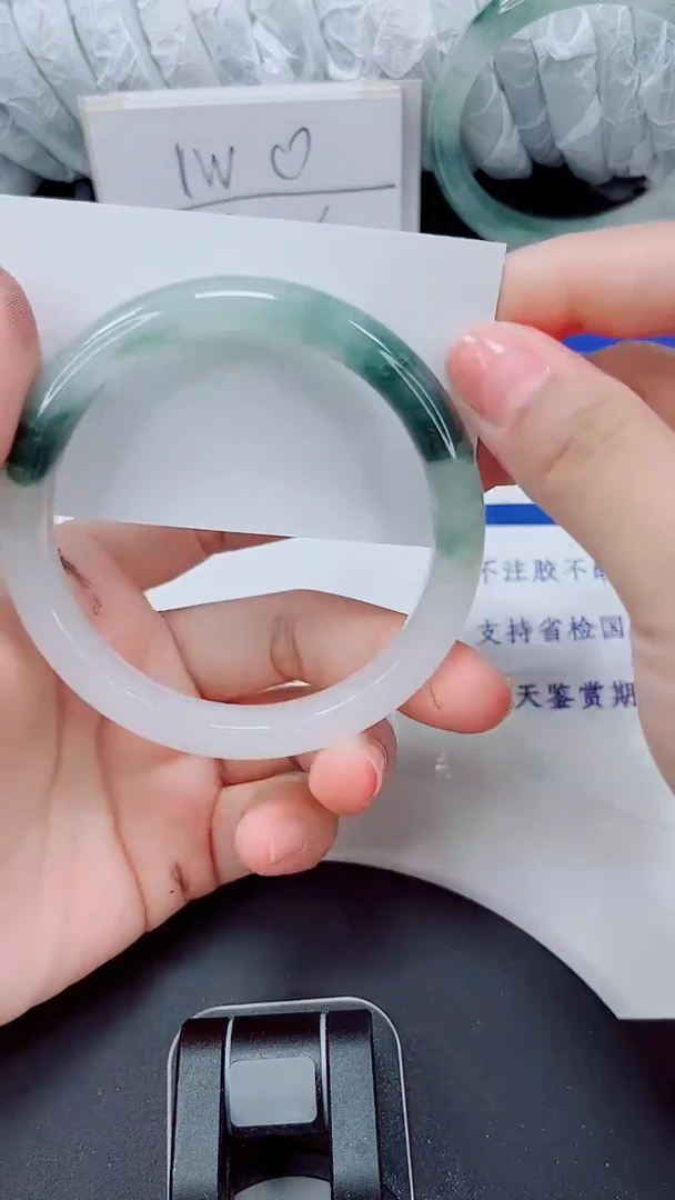 未镶嵌手镯石英质玉184-60/61