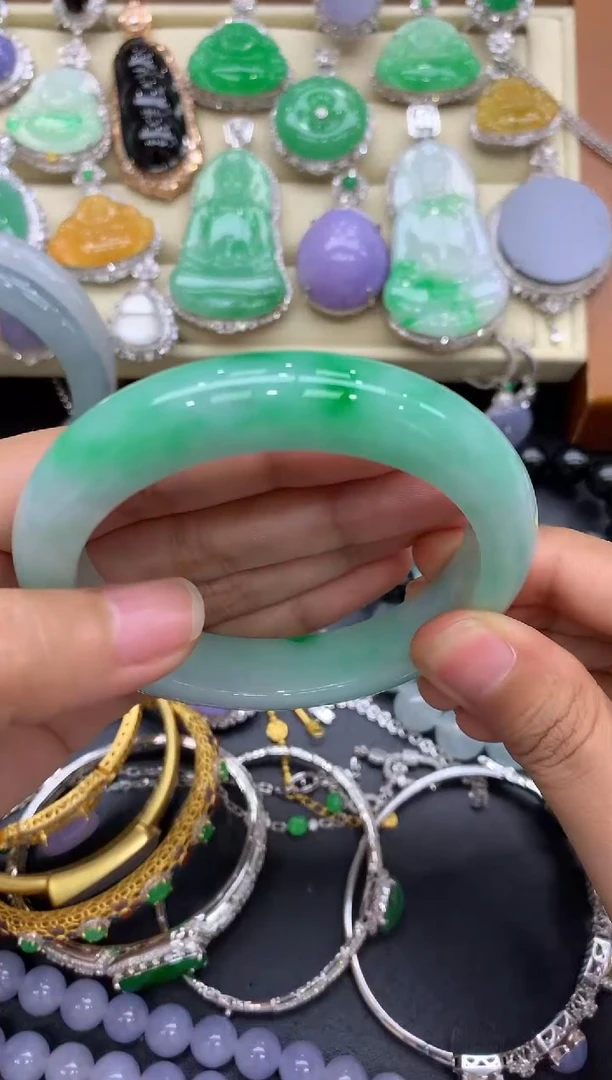 翡翠手镯未镶嵌503-中国好珍宝