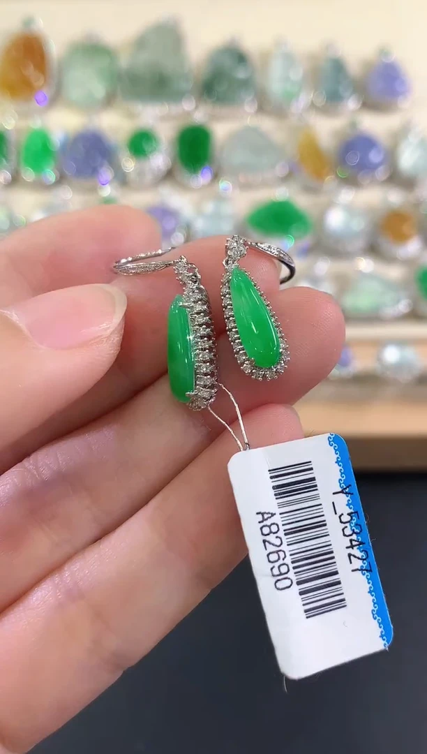 18K金镶嵌翡翠耳饰b269