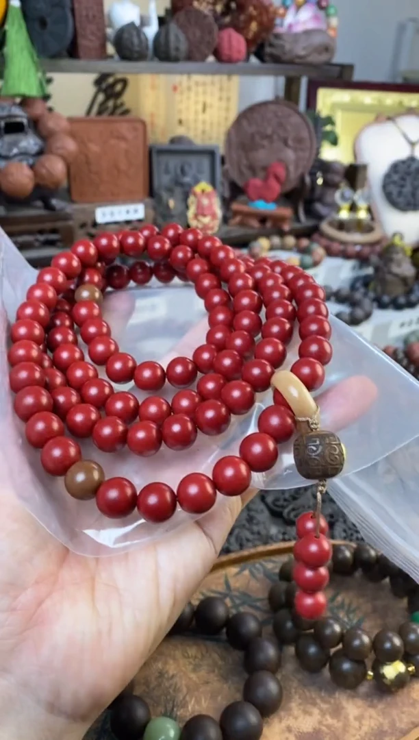 泥塑心****?丹鼎红麝合香1.2斜跨108子