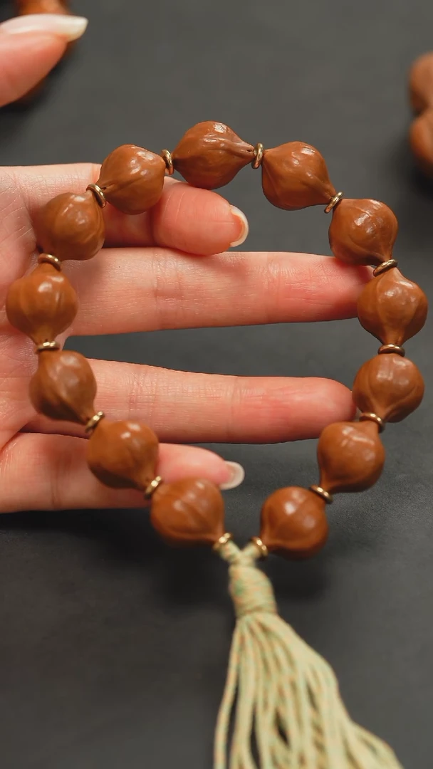 橄榄核手串1.6蜜桃臀素串