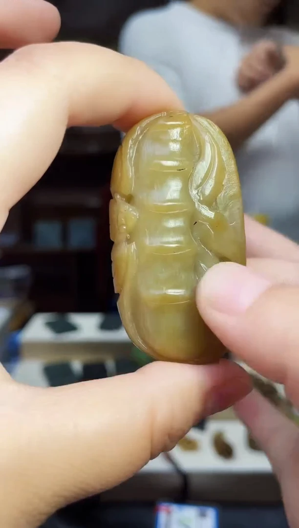和田玉未镶嵌颈饰1