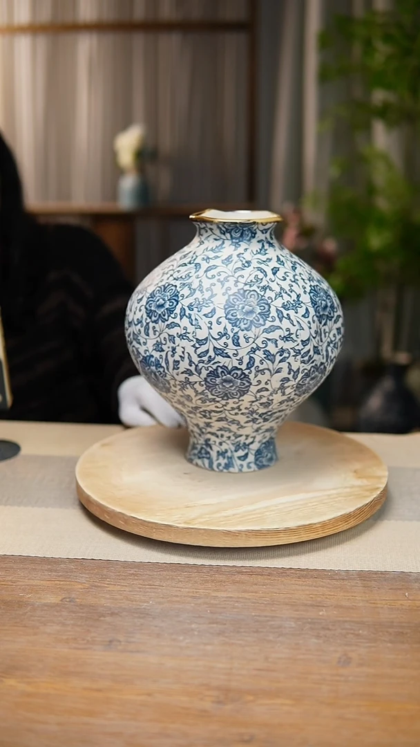 【闪购商品】陶瓷 花器青花瓷缠枝莲灯笼