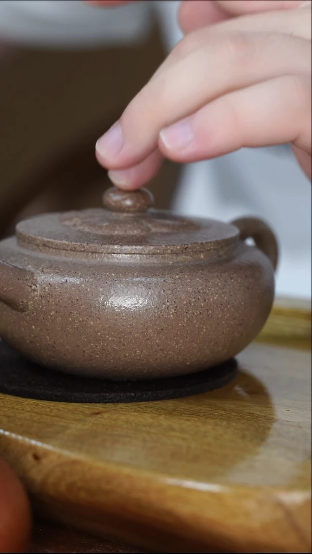 工堂直营精工半手紫砂壶