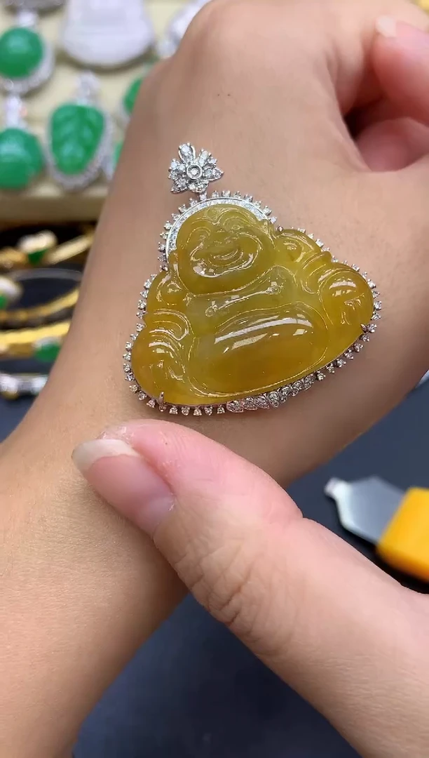 颈饰18K金镶嵌翡翠444-中国好珍宝