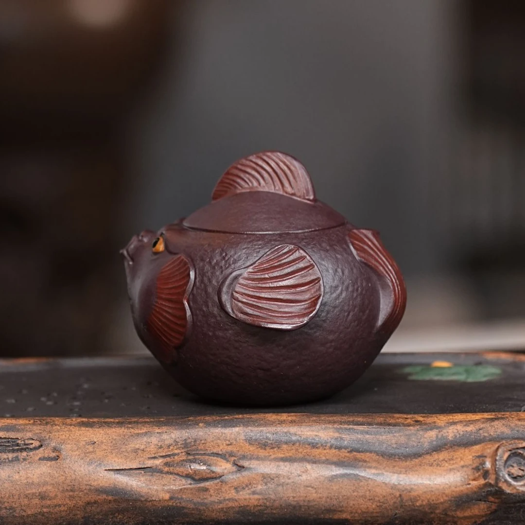宜兴紫砂老紫泥手工制作年年有鱼手抓壶  34