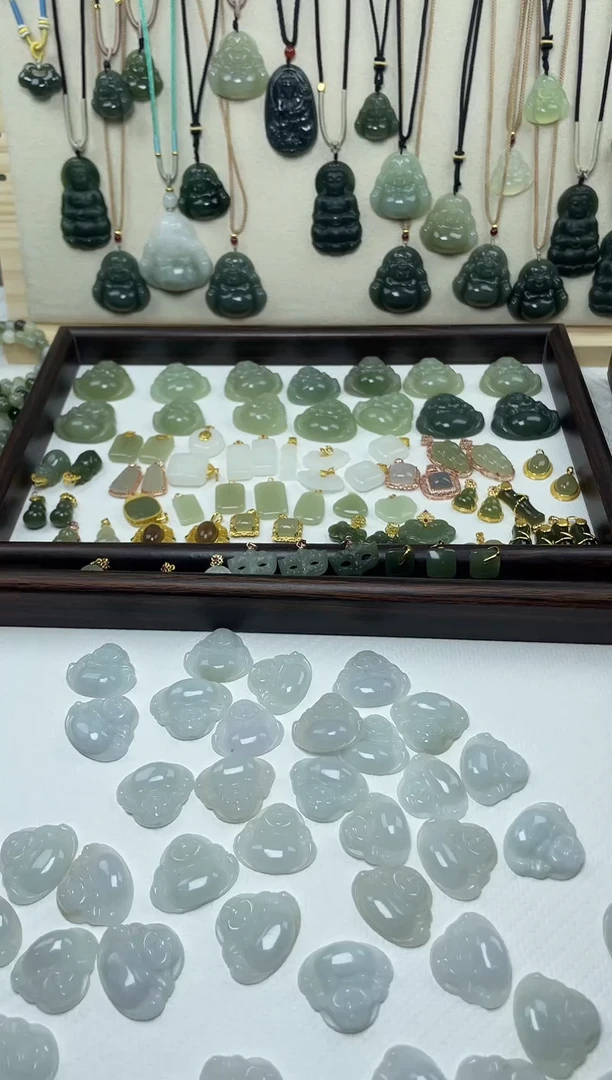 吊坠(不含链)未镶嵌翡翠随机发