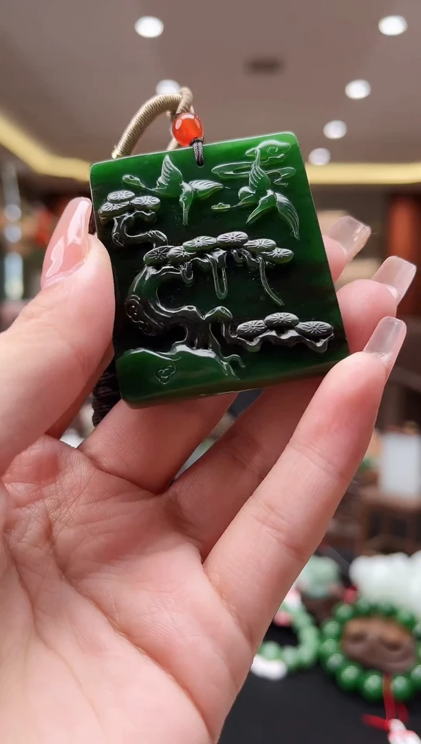 未镶嵌和田玉挂件by