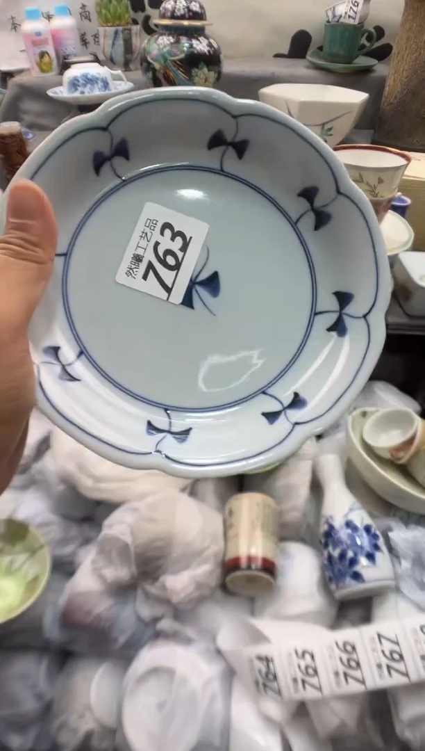 瓷片喵763