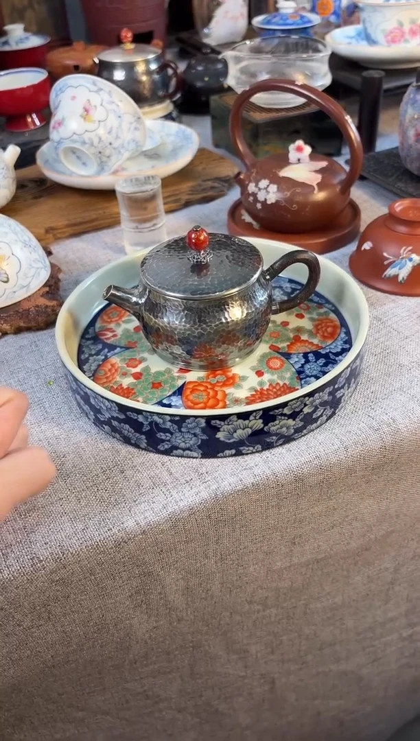 波光粼粼-全黑汉瓦壶