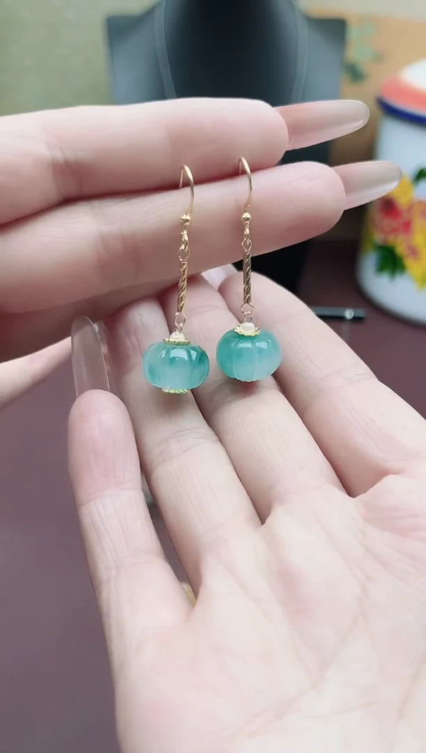 未镶嵌石英质玉（天山翠）耳饰00大南瓜