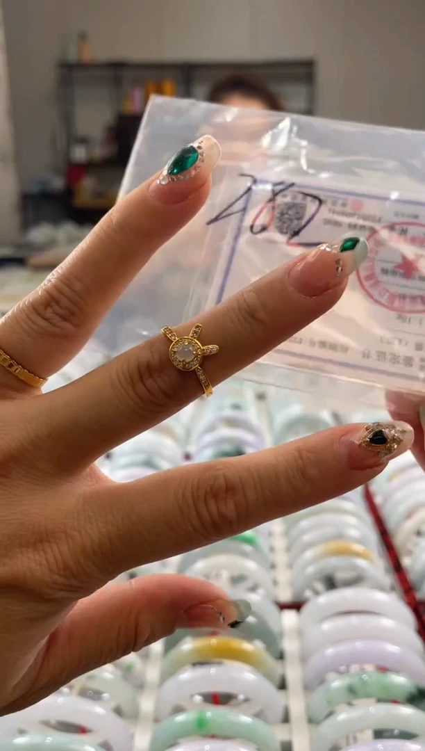 颈饰未镶嵌翡翠多样性发一