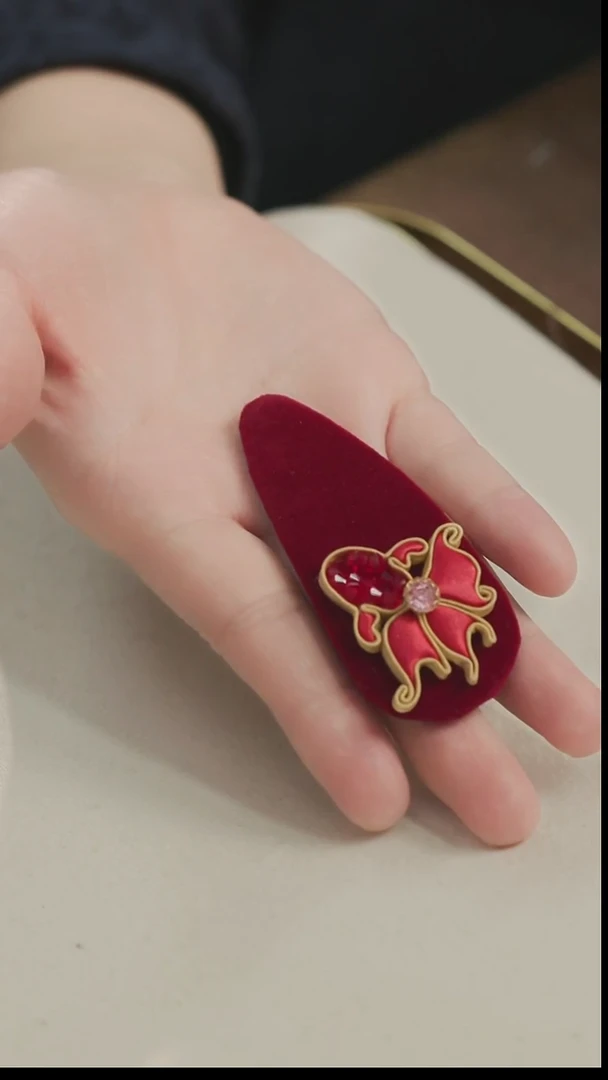 刺绣湘传礼盘扣发夹