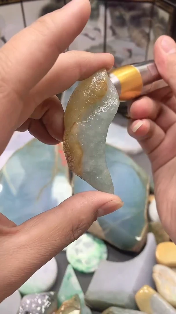 【闪购商品】翡翠耳饰未镶嵌天然翡翠A货