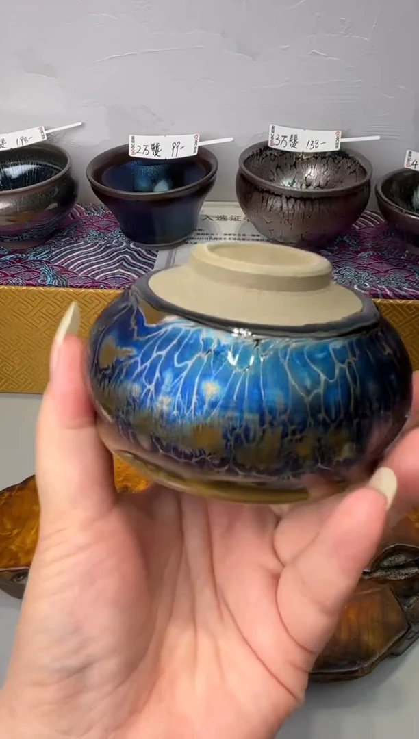茶盏春申阁福利拍品-1只微瑕品香炉