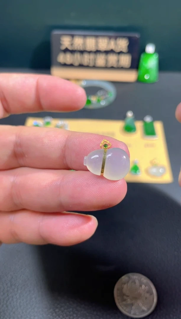 【闪购商品】翡翠颈饰18K金镶嵌翡翠