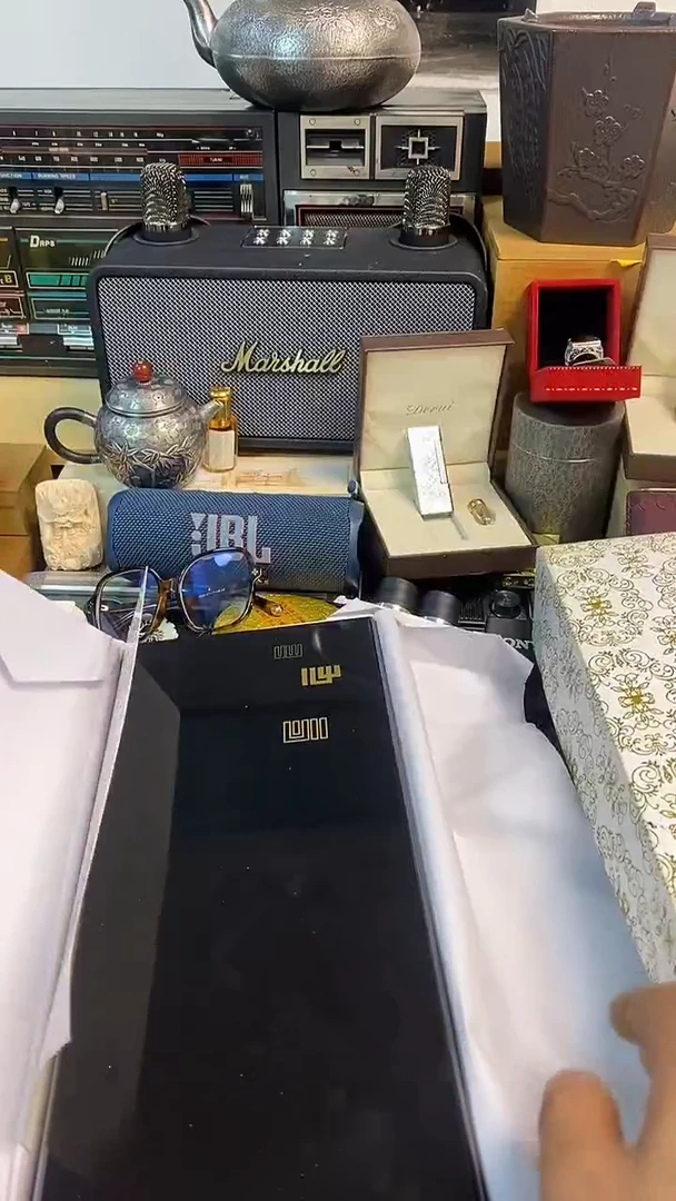 瓷片闪购商品，如图所示
