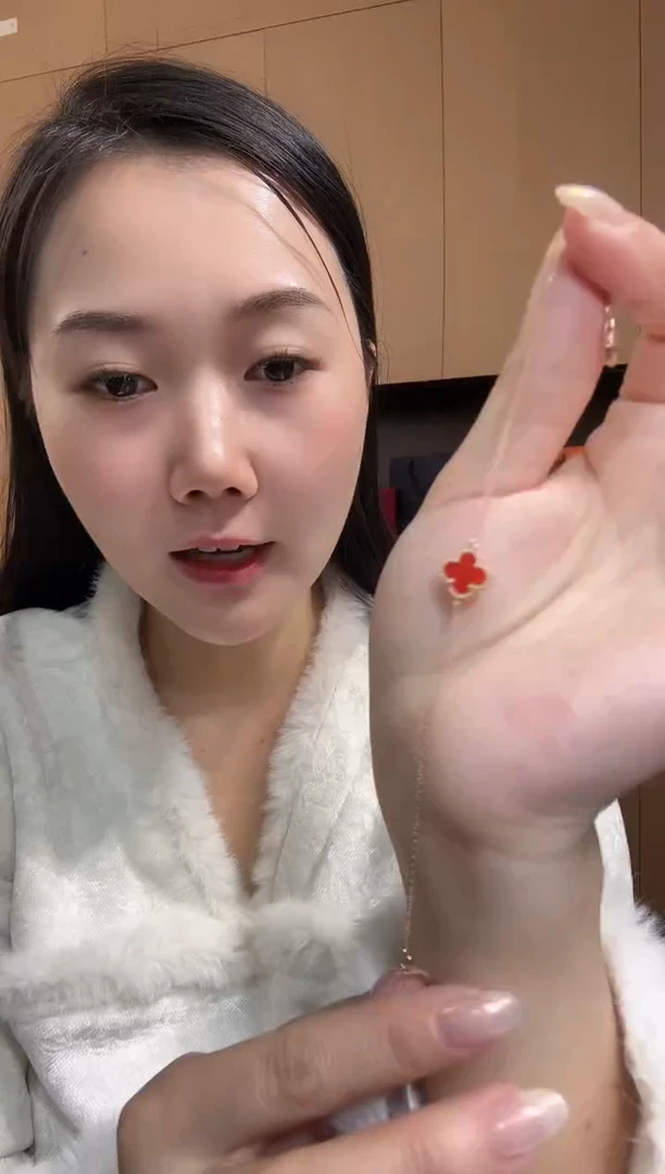 【闪购商品】玛瑙/玉髓手链18K金镶嵌红色k黄，小号单花手链GHJ